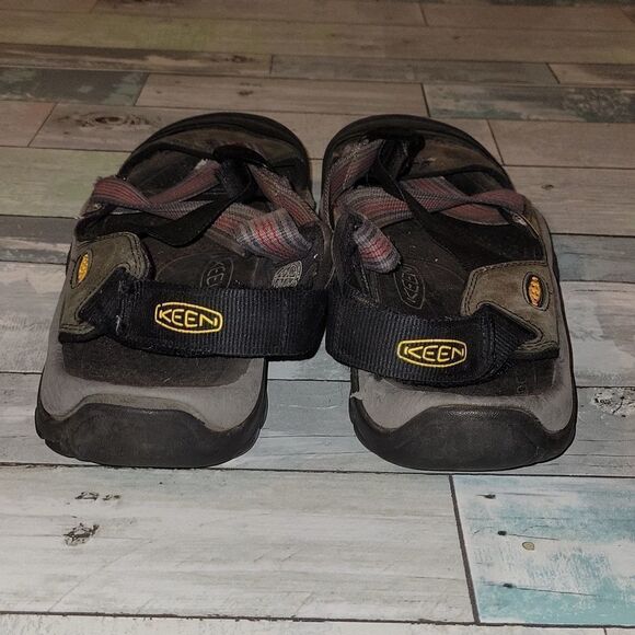 Keen Sandals sz 11.5 - Picture 3 of 7